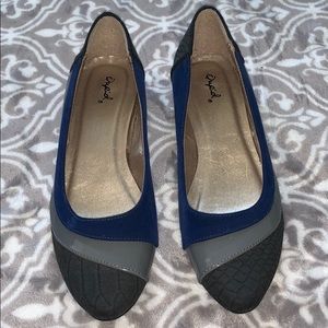Women Flats